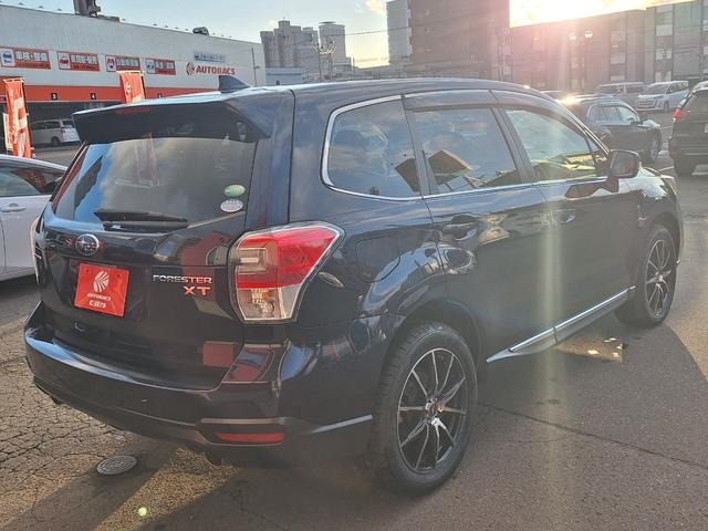 SUBARU FORESTER 2017